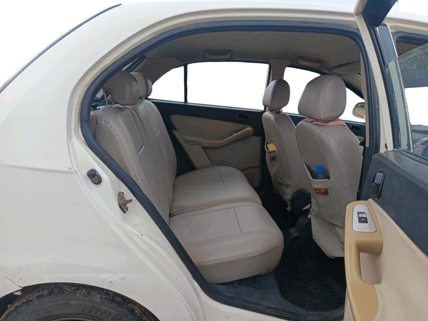 2012 Tata Indica Vista ZX QUADRAJET, Diesel, Manual, 1,32,168 km, interior
