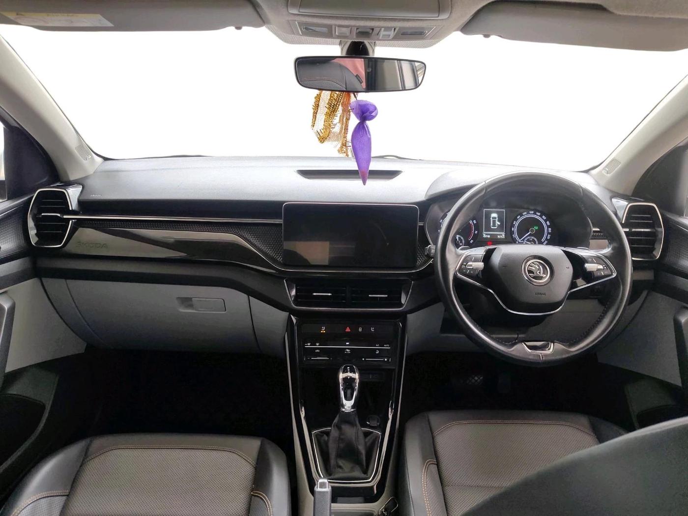 2022 Skoda KUSHAQ STYLE 1.0L TSI AT (6 AIRBAGS), Petrol, Automatic, 45,748 km, interior