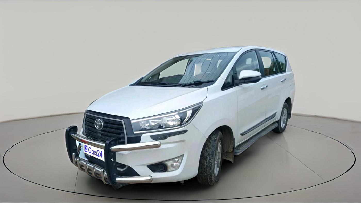 2024 Toyota Innova Crysta 2.4 GX 7STR, Diesel, Manual, 51,815 km, exterior