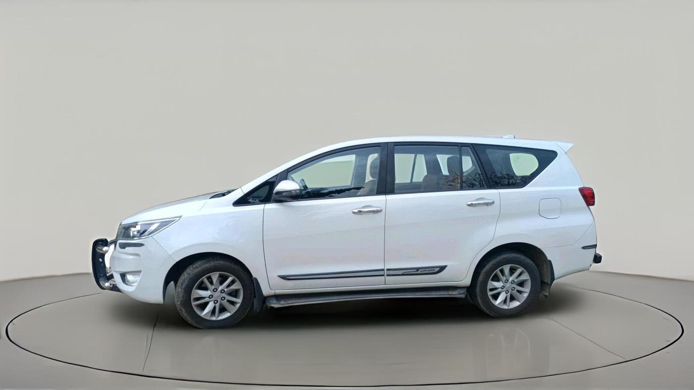 2024 Toyota Innova Crysta 2.4 GX 7STR, Diesel, Manual, 51,815 km, exterior