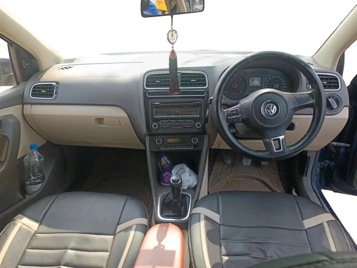 2012 Volkswagen Vento HIGHLINE DIESEL 1.6, Diesel, Manual, 1,03,688 km, interior