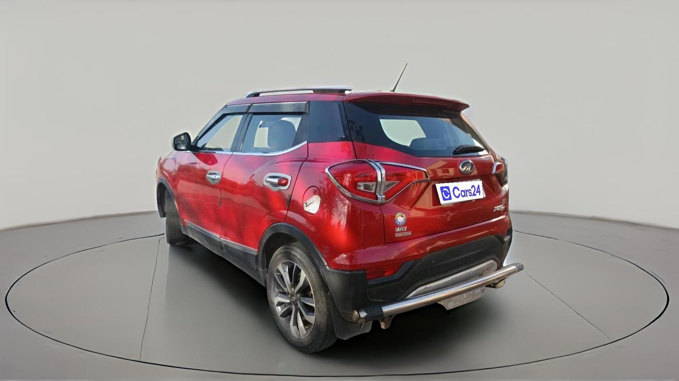 2019 Mahindra XUV300 W8 (O) 1.5 DIESEL AMT, Diesel, Automatic, 1,82,709 km, exterior