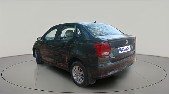 2016 Volkswagen Ameo HIGHLINE1.5L, Diesel, Manual, 1,50,280 km, exterior