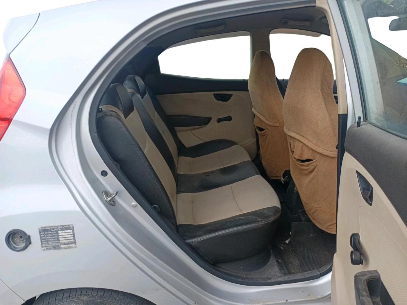 2015 Hyundai Eon ERA + LPG, Petrol, Manual, 99,742 km, interior