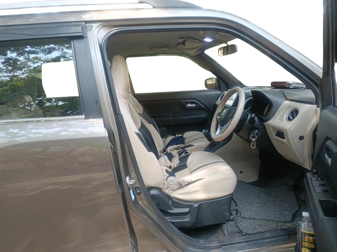 2020 Maruti New Wagon-R ZXI 1.2 AMT, Petrol, Automatic, 77,700 km, interior