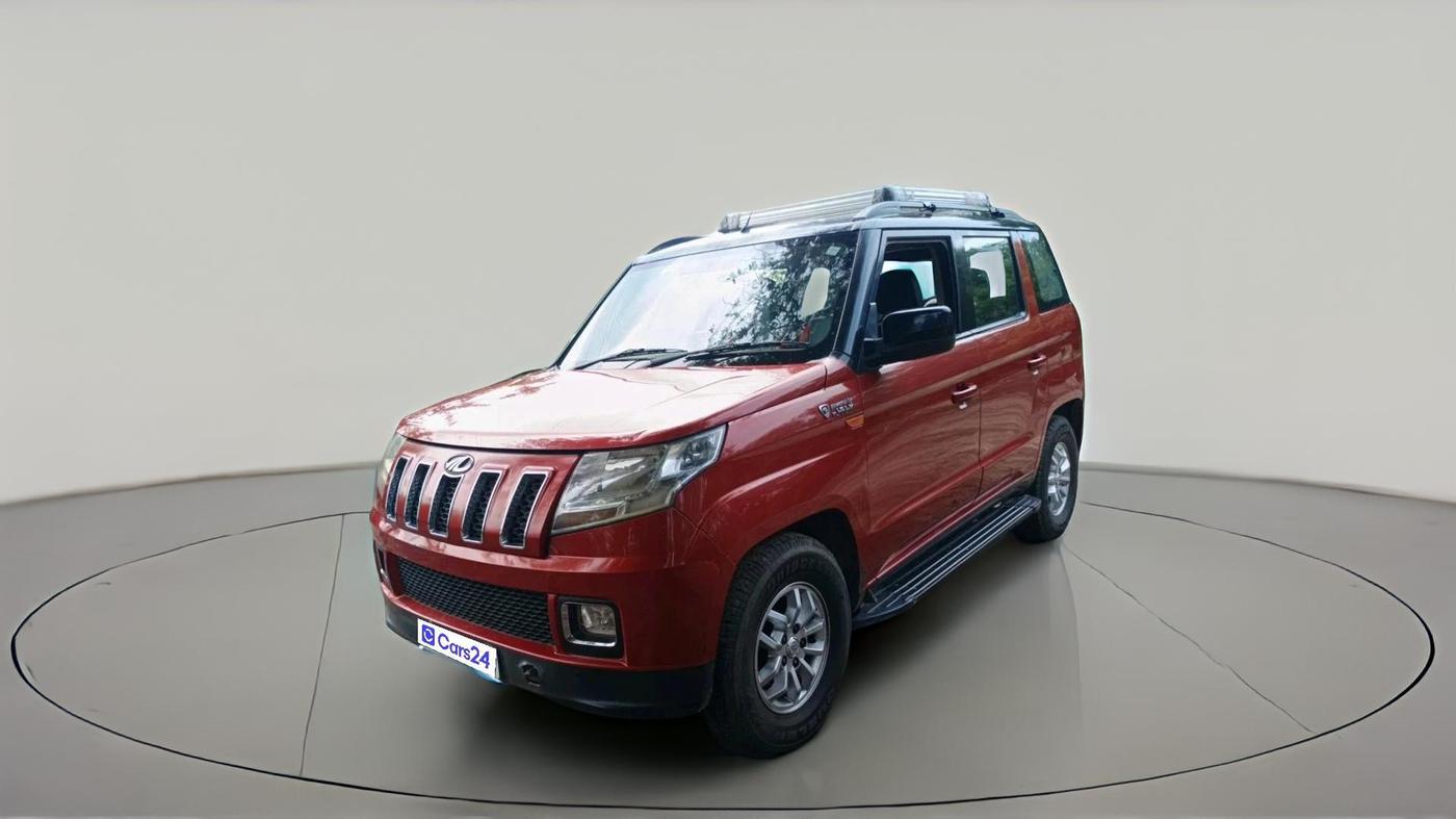 2018 Mahindra TUV300 T8 DUAL TONE, Diesel, Manual, 43,719 km, exterior