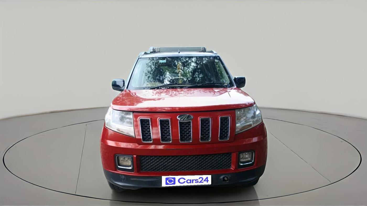 2018 Mahindra TUV300 T8 DUAL TONE, Diesel, Manual, 43,719 km, exterior