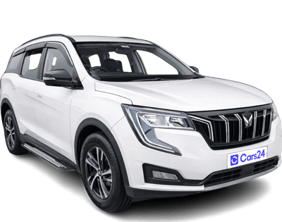 2022 Mahindra XUV700 - SUV - Petrol - Manual - ₹12.70 lakh