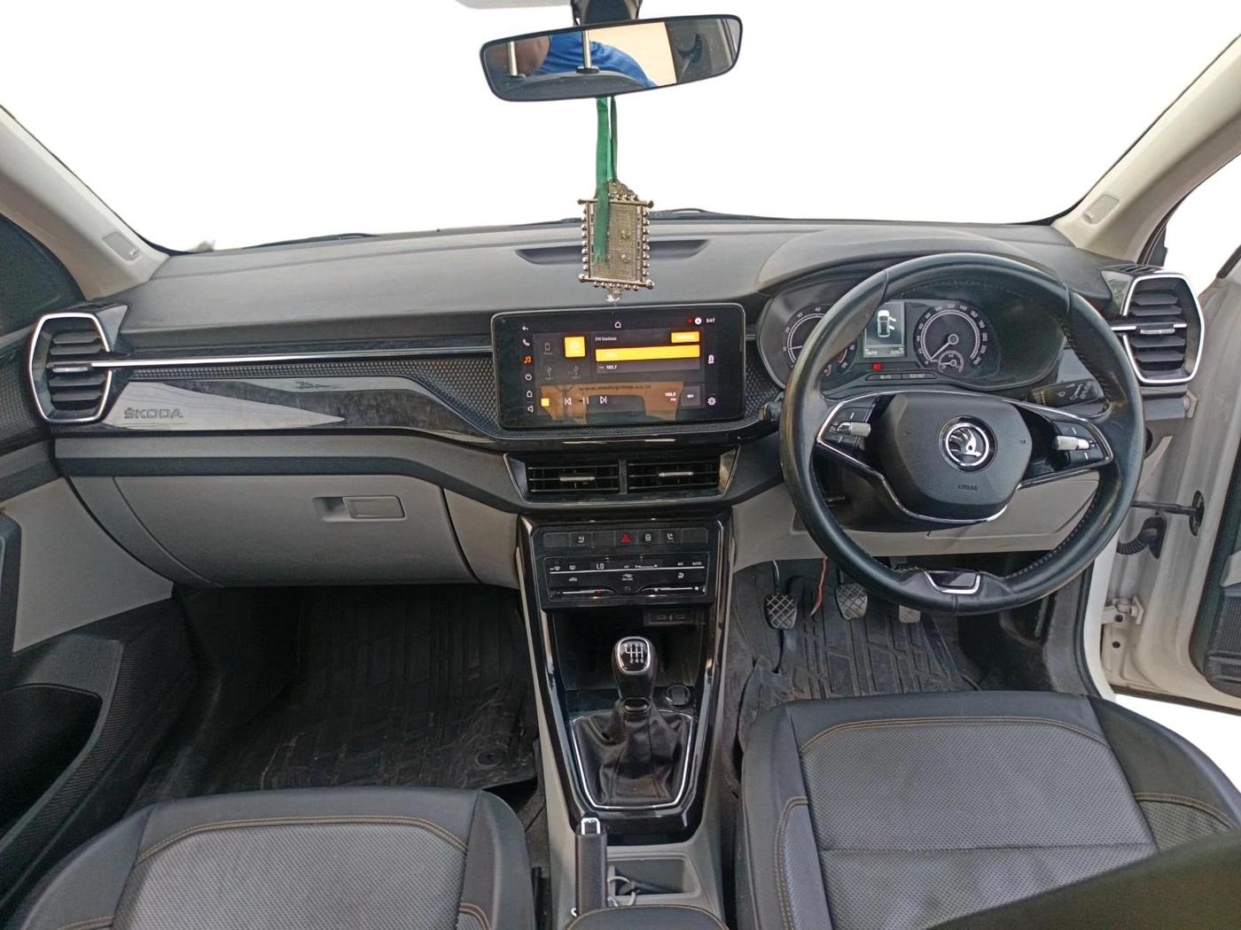 2021 Skoda KUSHAQ STYLE 1.0L TSI MT, Petrol, Manual, 58,659 km, interior