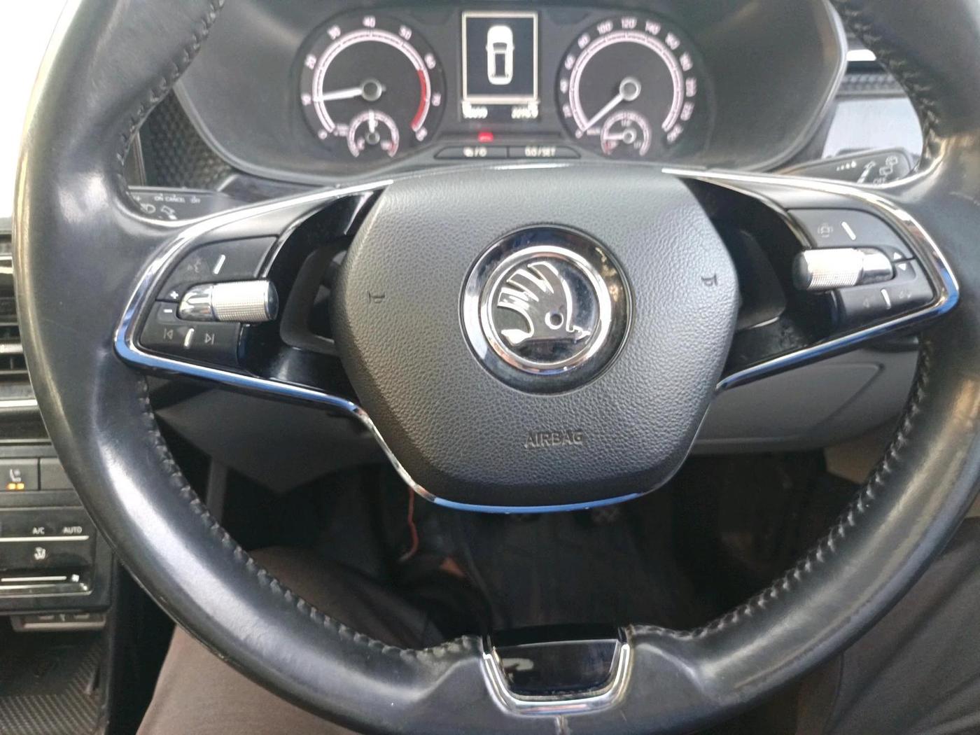 2021 Skoda KUSHAQ STYLE 1.0L TSI MT, Petrol, Manual, 58,659 km, interior
