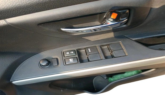 2016 Maruti S Cross ZETA 1.3, Diesel, Manual, 2,22,383 km, interior