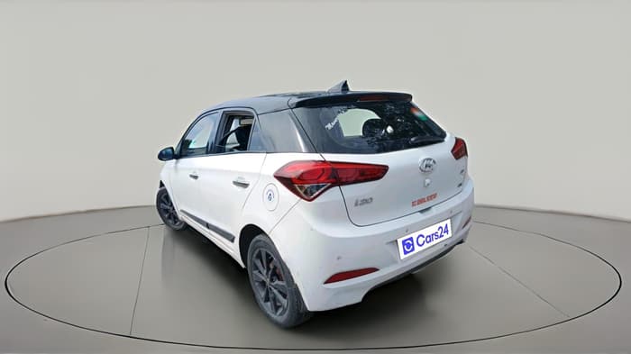 2015 Hyundai Elite i20 ASTA 1.4 CRDI, Diesel, Manual, 1,27,842 km, exterior