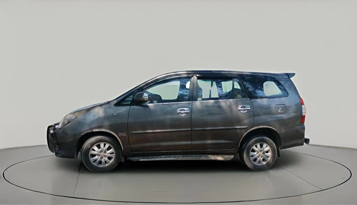 2011 Toyota Innova V 2.5 8 STR, Diesel, Manual, 3,58,035 km, exterior