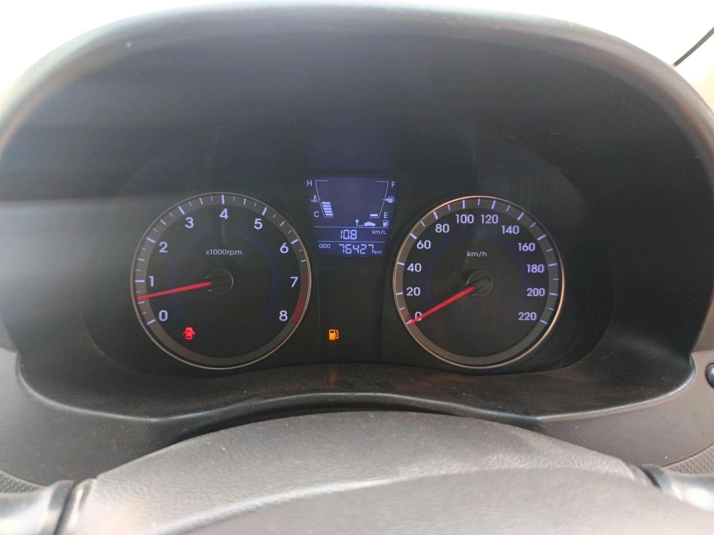 2013 Hyundai Verna FLUIDIC 1.4 VTVT, Petrol, Manual, 76,427 km, interior