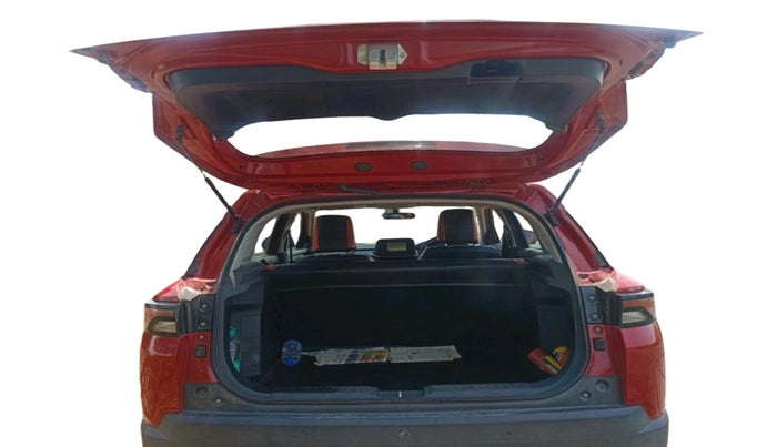 2023 Maruti BREZZA LXI, Petrol, Manual, 27,307 km, exterior