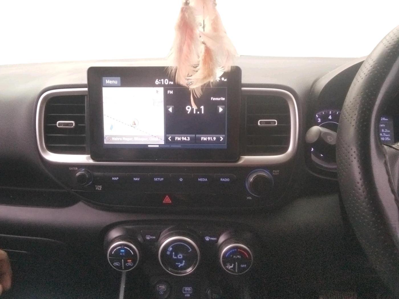 2019 Hyundai VENUE SX PLUS 1.0 TURBO DCT, Petrol, Automatic, 83,402 km, interior