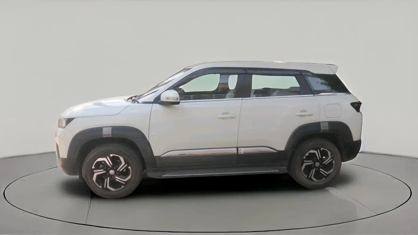 2024 Maruti BREZZA LXI, Petrol, Manual, 30,249 km, exterior