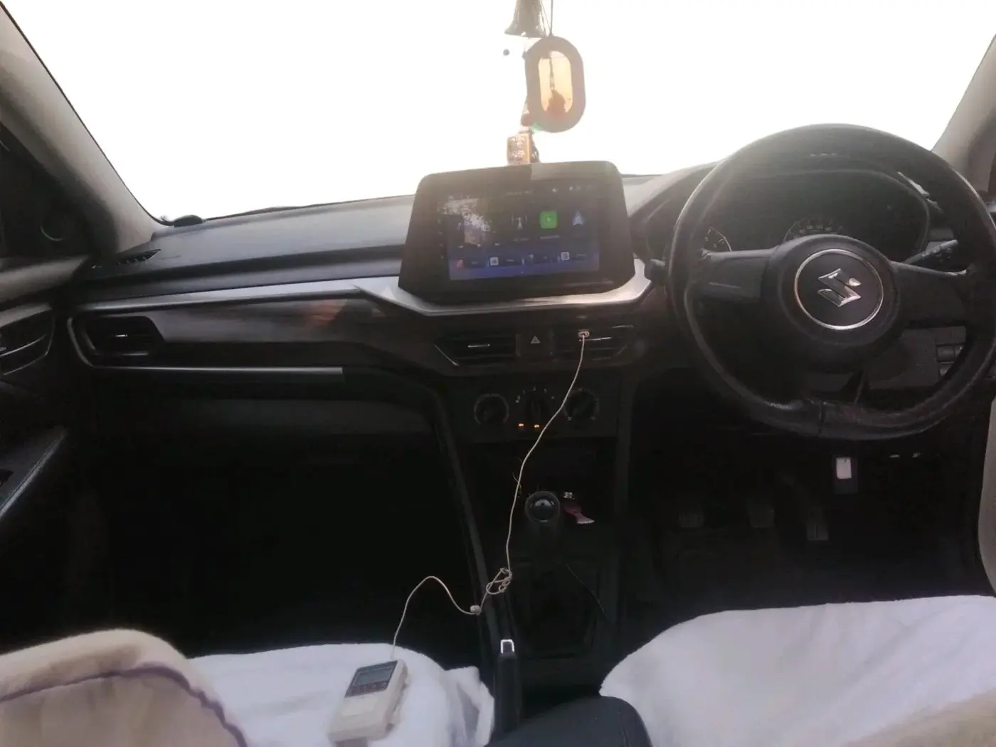 2024 Maruti BREZZA LXI, Petrol, Manual, 30,249 km, interior