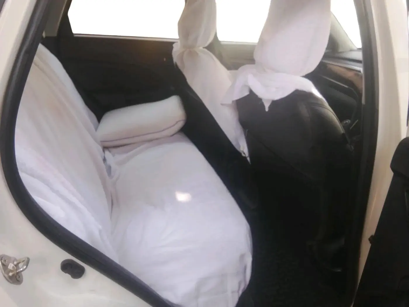 2024 Maruti BREZZA LXI, Petrol, Manual, 30,249 km, interior