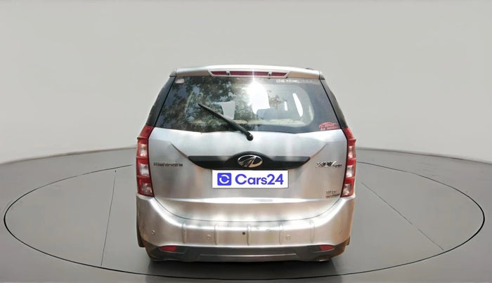 2017 Mahindra XUV500 W8 AT, Diesel, Automatic, 1,12,609 km, exterior