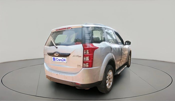 2017 Mahindra XUV500 W8 AT, Diesel, Automatic, 1,12,609 km, exterior