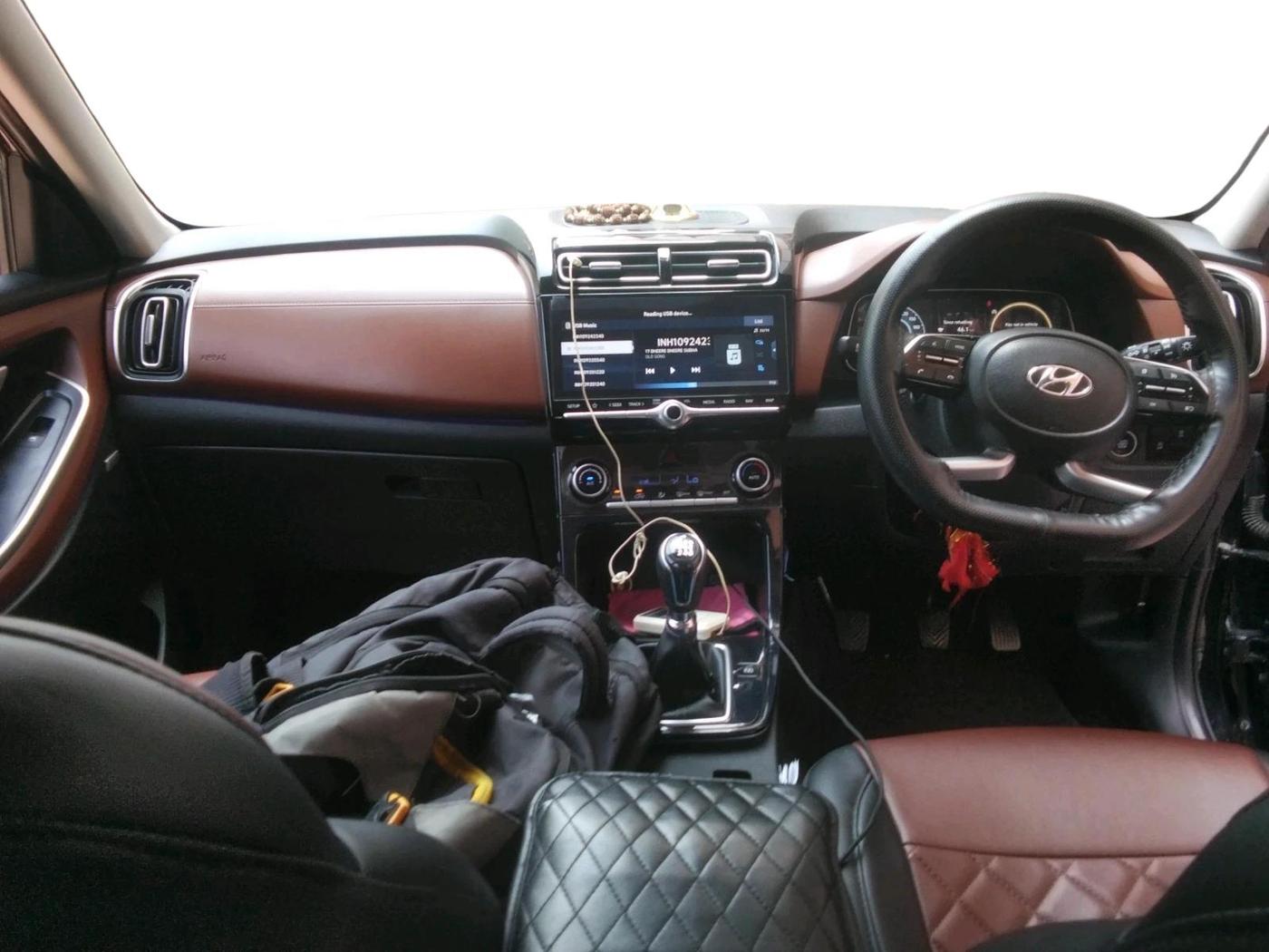2024 Hyundai ALCAZAR PLATINUM 1.5 TURBO PETROL MT 7STR, Petrol, Manual, 45,903 km, interior
