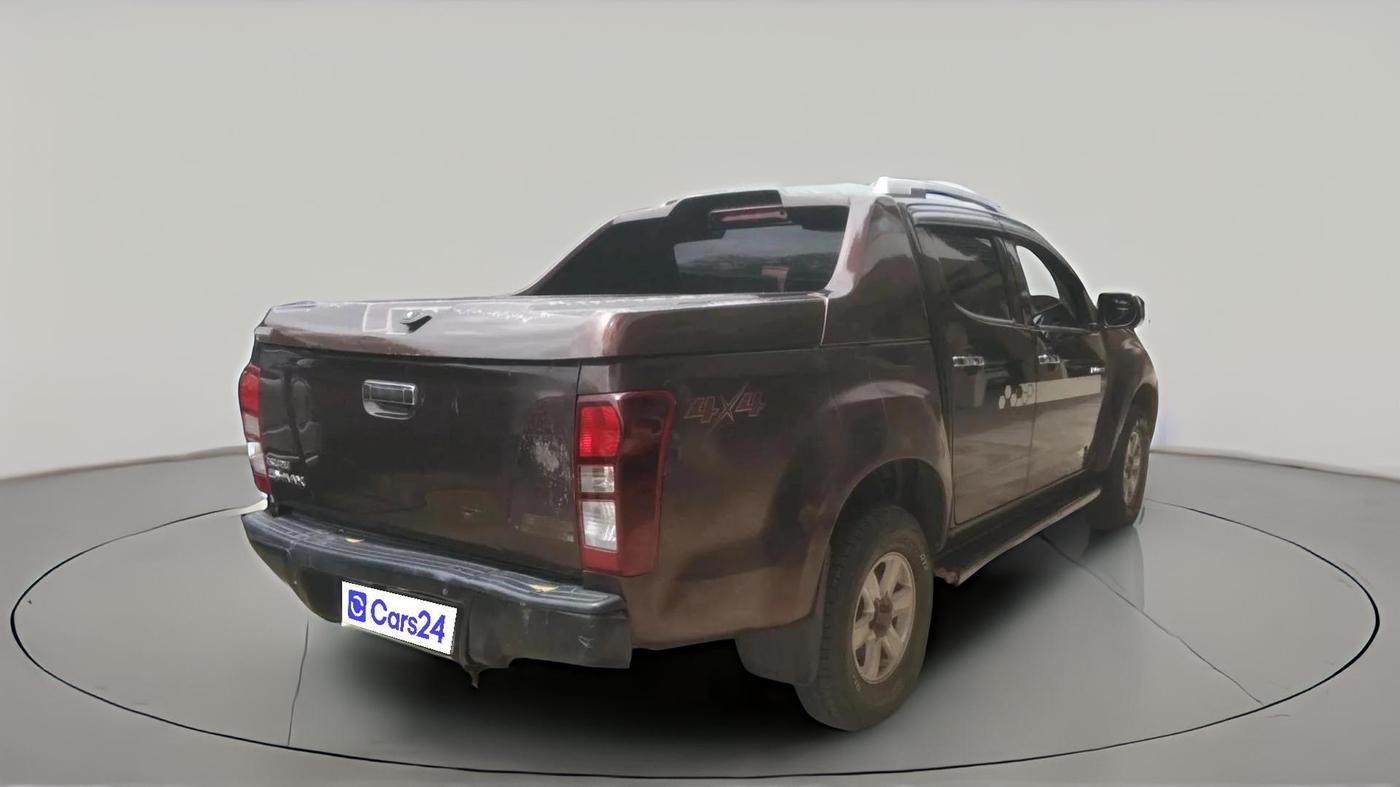 2017 ISUZU D-Max V Cross 4*4 MT, Diesel, Manual, 2,31,780 km, exterior