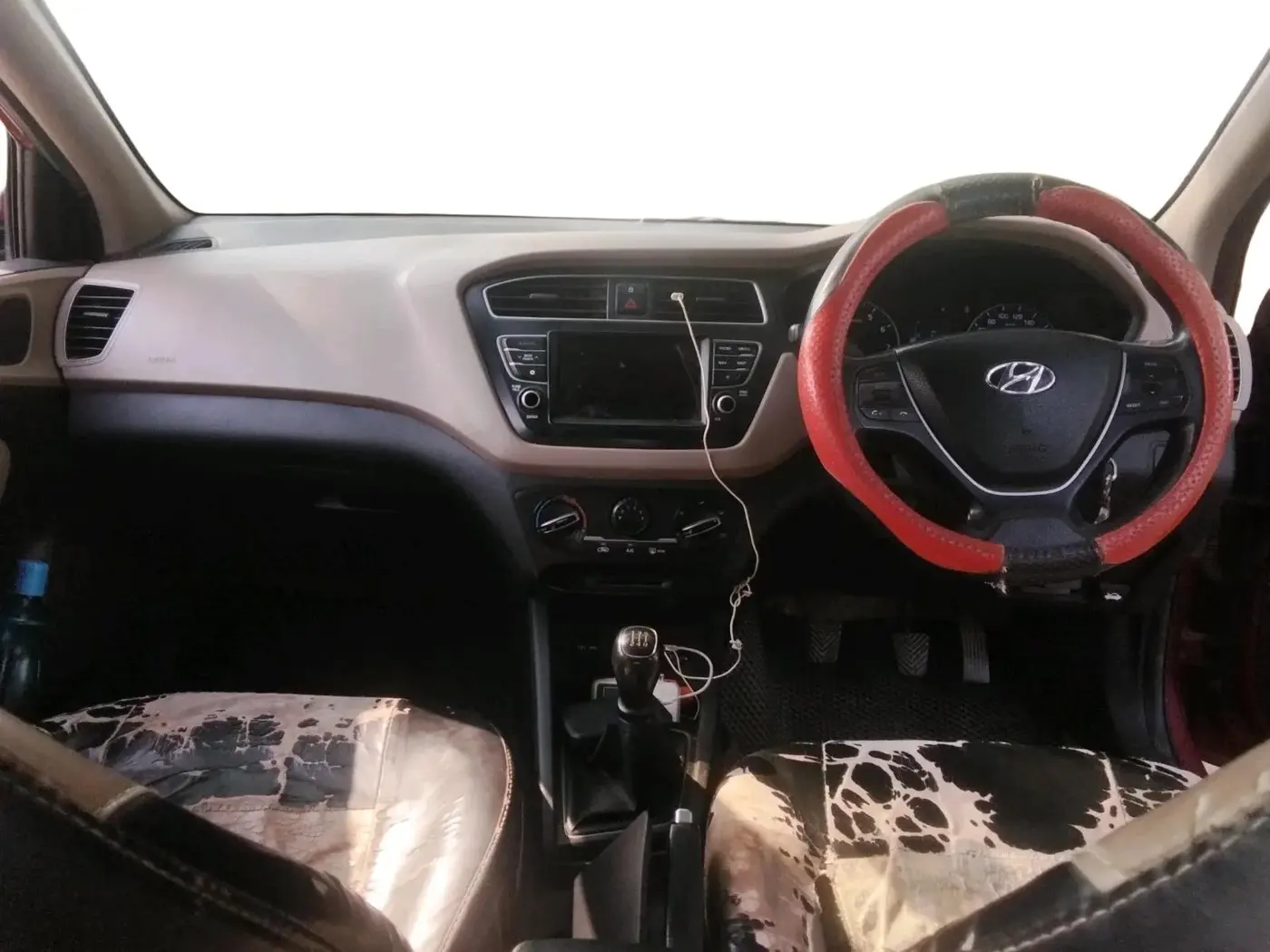 2019 Hyundai Elite i20 SPORTZ PLUS 1.2, Petrol, Manual, 90,390 km, interior