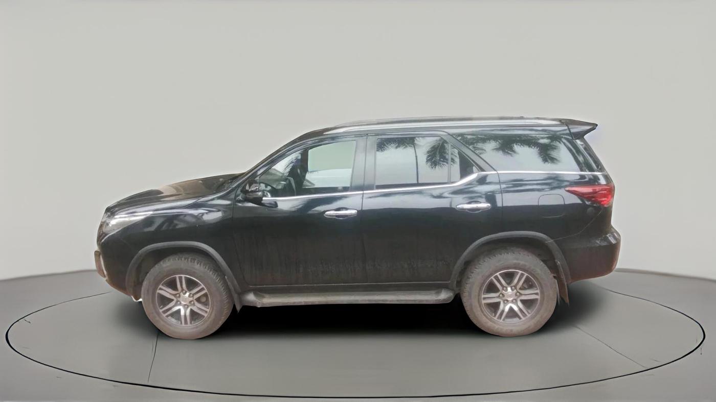2018 Toyota Fortuner 2.8 4X2 MT, Diesel, Manual, 1,03,463 km, exterior