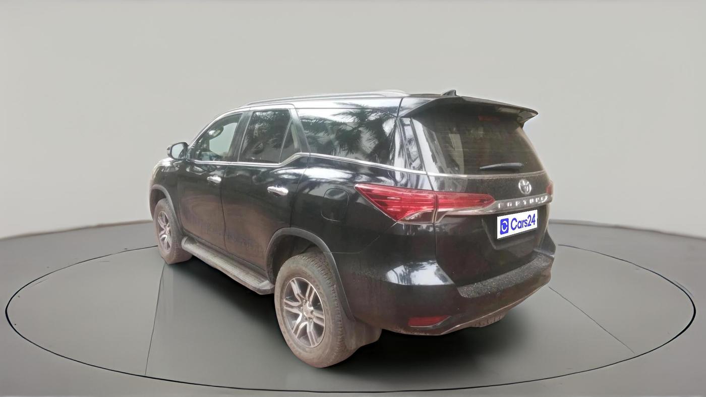 2018 Toyota Fortuner 2.8 4X2 MT, Diesel, Manual, 1,03,463 km, exterior