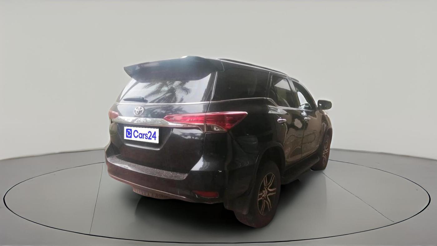2018 Toyota Fortuner 2.8 4X2 MT, Diesel, Manual, 1,03,463 km, exterior