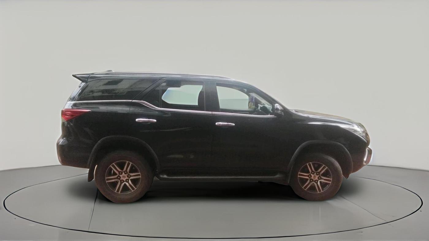 2018 Toyota Fortuner 2.8 4X2 MT, Diesel, Manual, 1,03,463 km, exterior