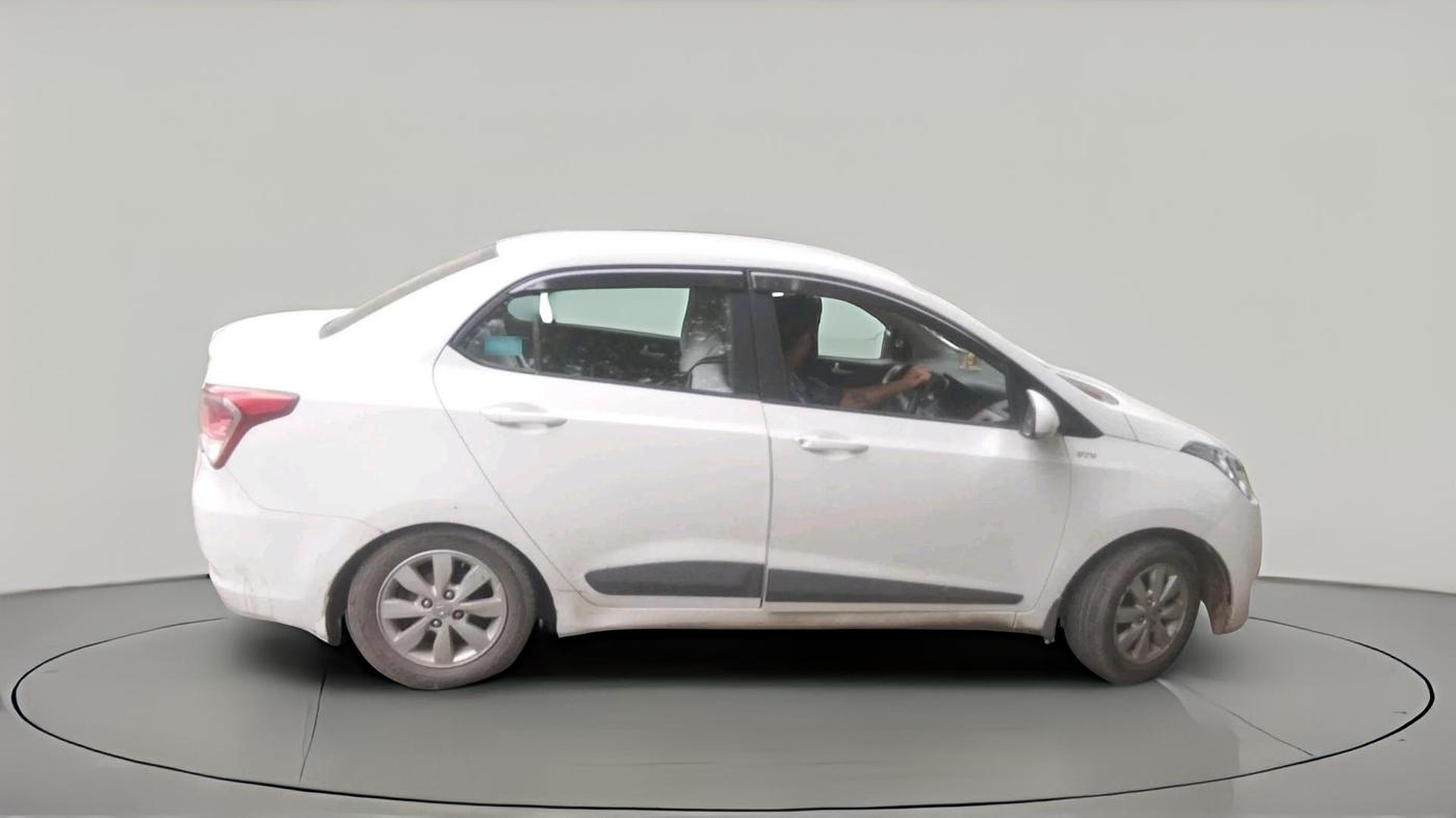 2016 Hyundai Xcent SX 1.2, Petrol, Manual, 1,00,451 km, exterior