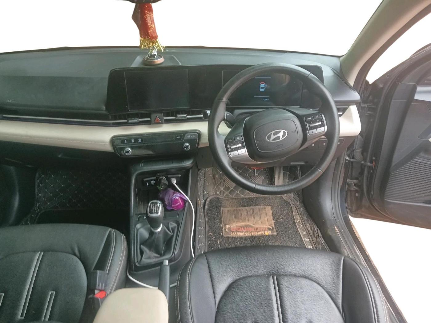 2024 Hyundai Verna SX 1.5 l MPI, Petrol, Manual, 14,208 km, interior