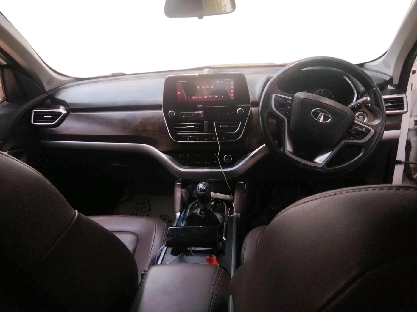 2019 Tata Harrier XZ 2.0L, Diesel, Manual, 67,964 km, interior