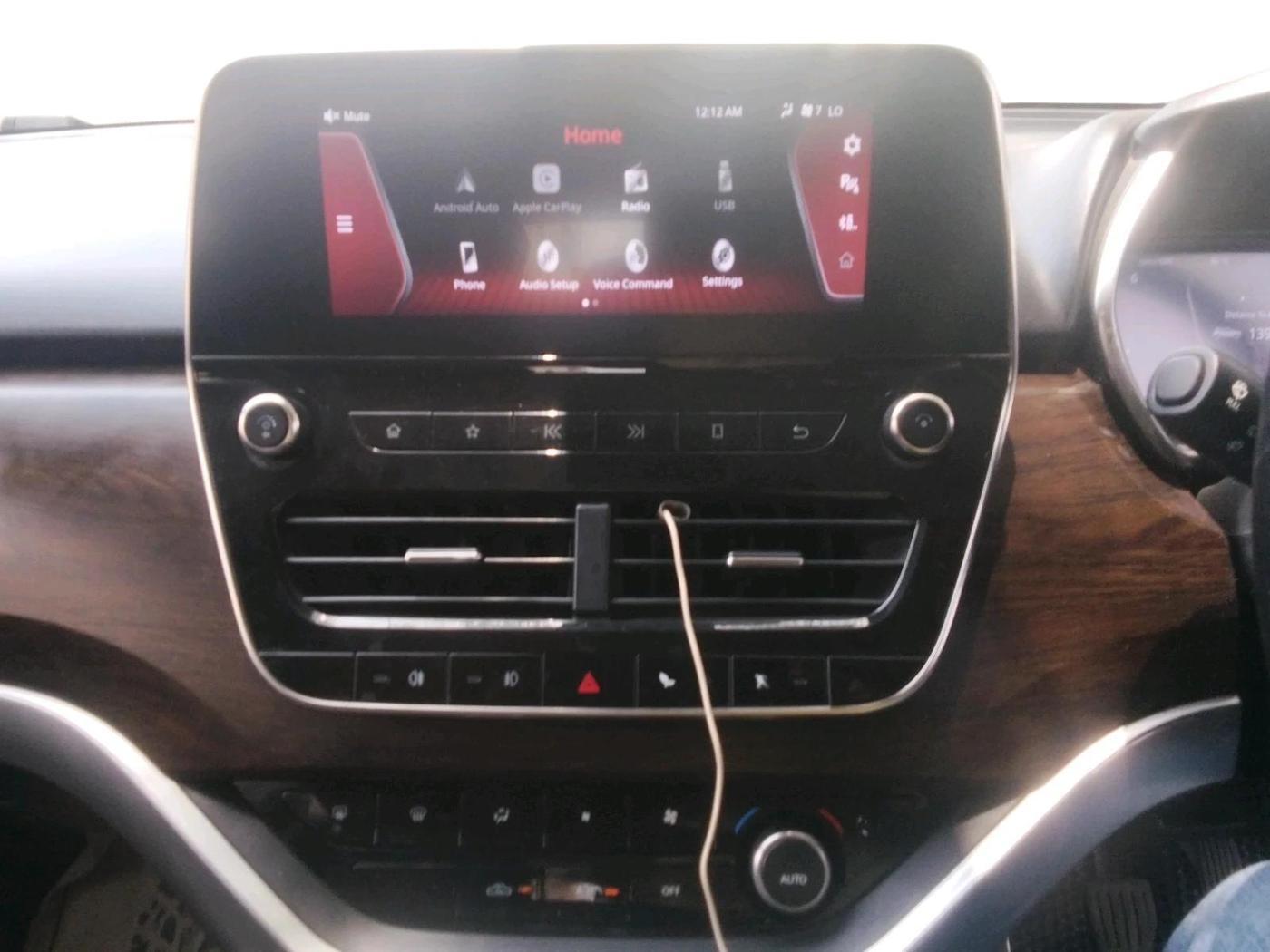 2019 Tata Harrier XZ 2.0L, Diesel, Manual, 67,964 km, interior