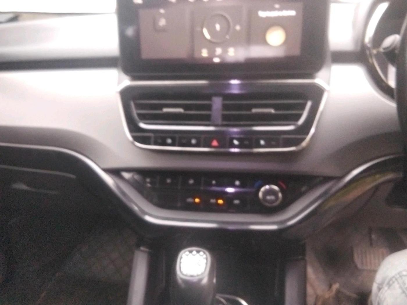 2023 Tata Harrier XZA PLUS 2.0L DARK EDITION, Diesel, Automatic, 1,22,595 km, interior