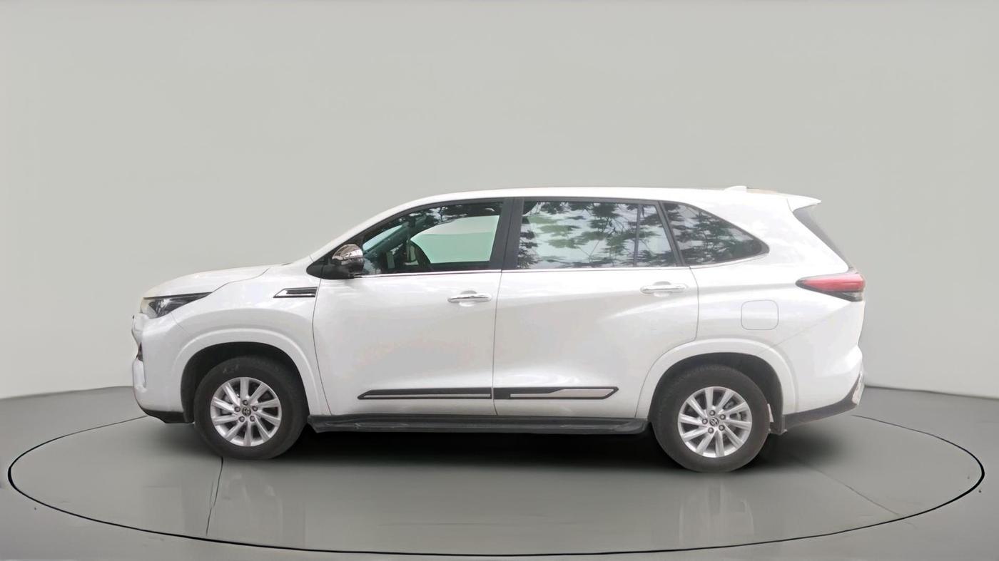2026 Toyota INNOVA HYCROSS GX 8 STR, Petrol, Automatic, 4,480 km, exterior
