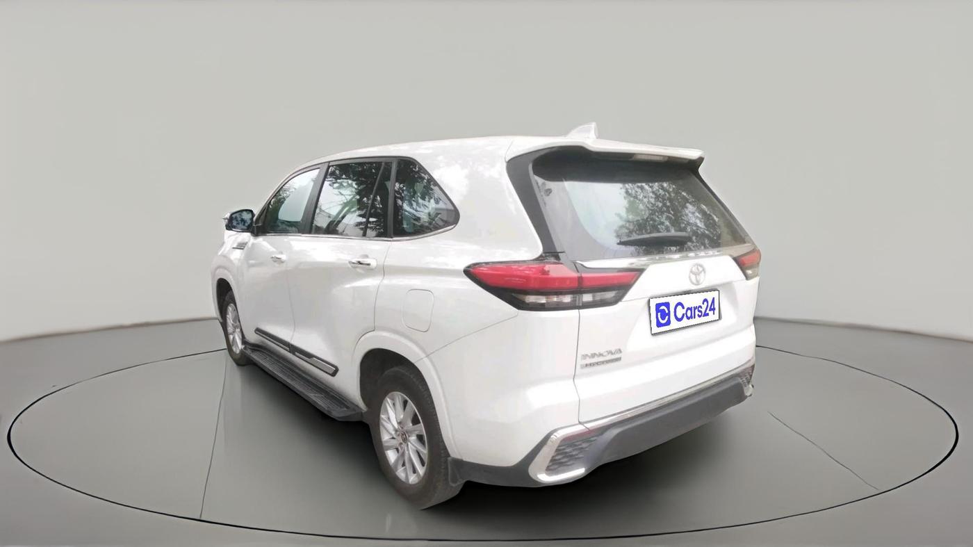 2026 Toyota INNOVA HYCROSS GX 8 STR, Petrol, Automatic, 4,480 km, exterior