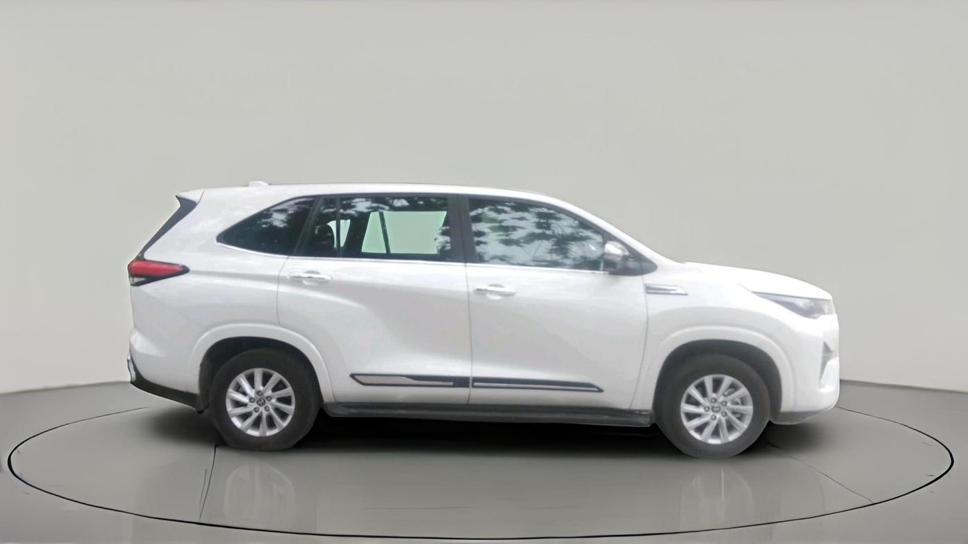2026 Toyota INNOVA HYCROSS GX 8 STR, Petrol, Automatic, 4,480 km, exterior