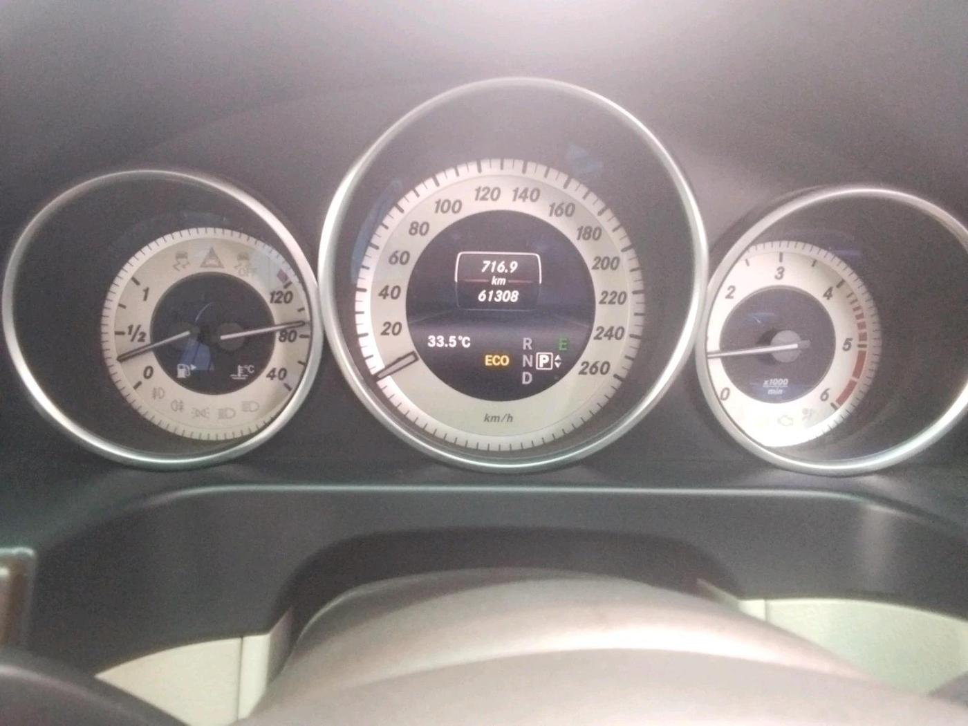 2015 Mercedes Benz E Class E 250 CDI AVANTGARDE, Diesel, Automatic, 61,308 km, interior