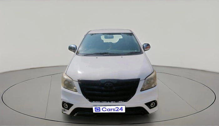 2011 Toyota Innova 2.5 E 7 STR, Diesel, Manual, 1,60,455 km, exterior