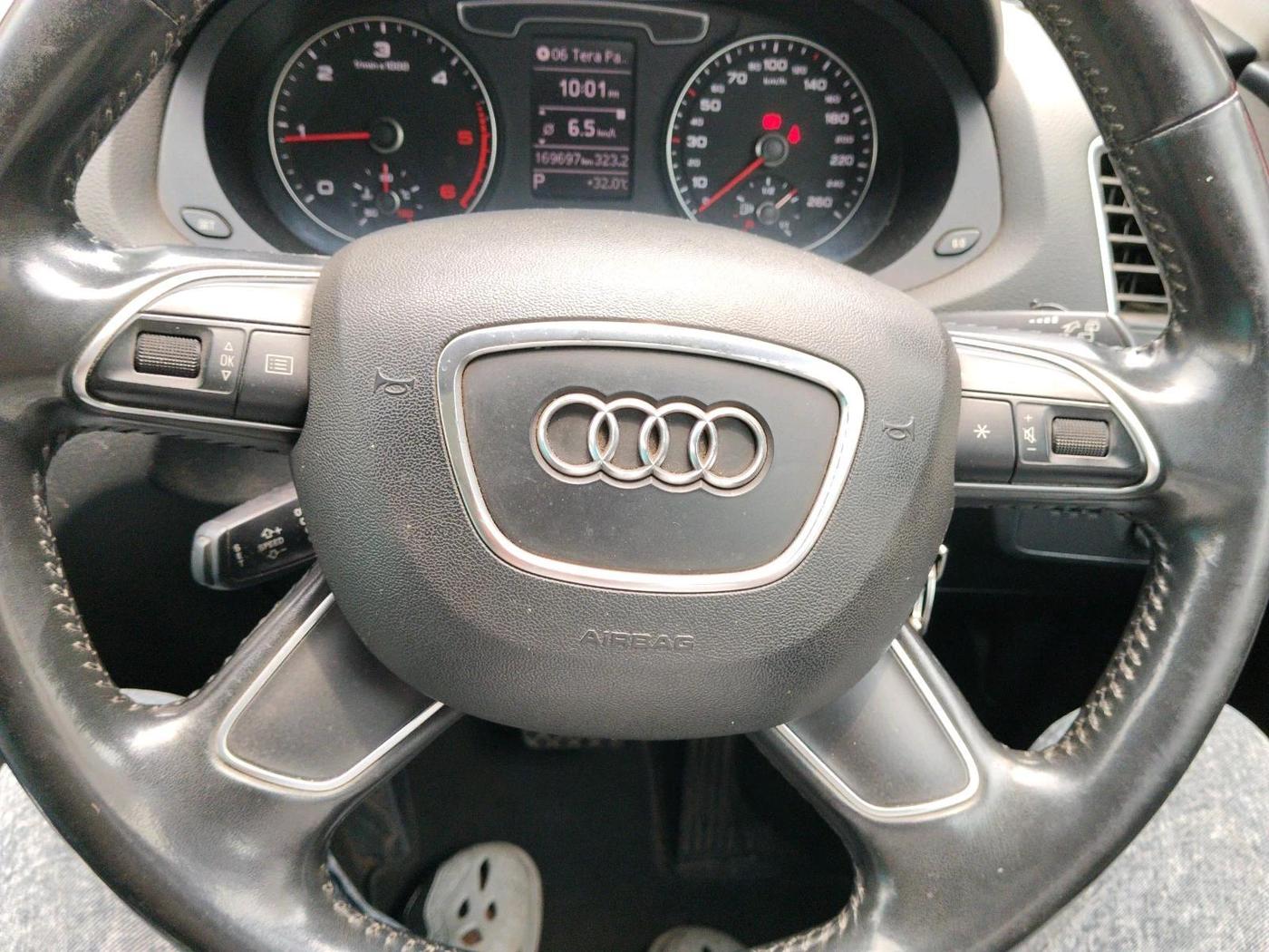 2017 Audi Q3 35 TDI Quattro, Diesel, Automatic, 1,69,697 km, interior