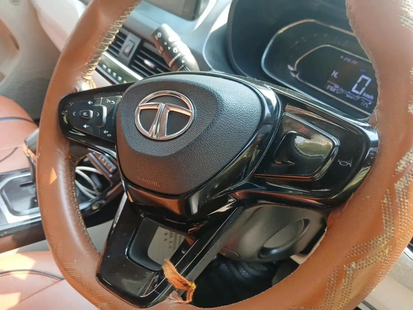 2021 Tata NEXON XZA PLUS PETROL, Petrol, Automatic, 37,687 km, interior