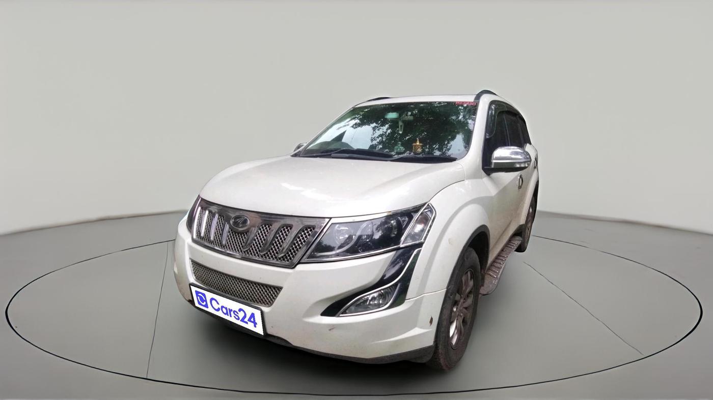 2017 Mahindra XUV500 W10, Diesel, Manual, 64,294 km, exterior