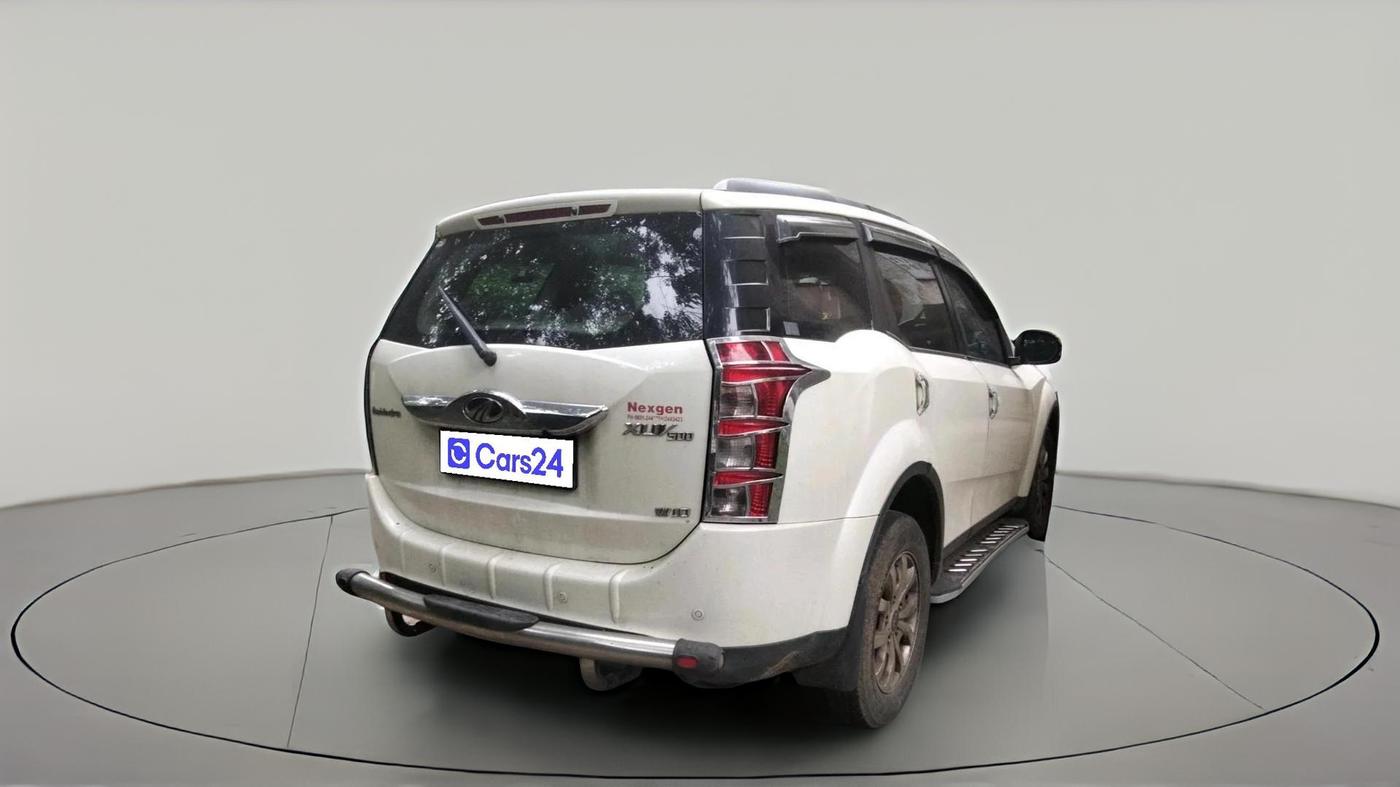 2017 Mahindra XUV500 W10, Diesel, Manual, 64,294 km, exterior
