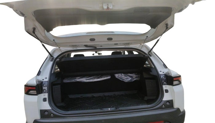 2025 Maruti BREZZA VXI, Petrol, Manual, 2,109 km, exterior