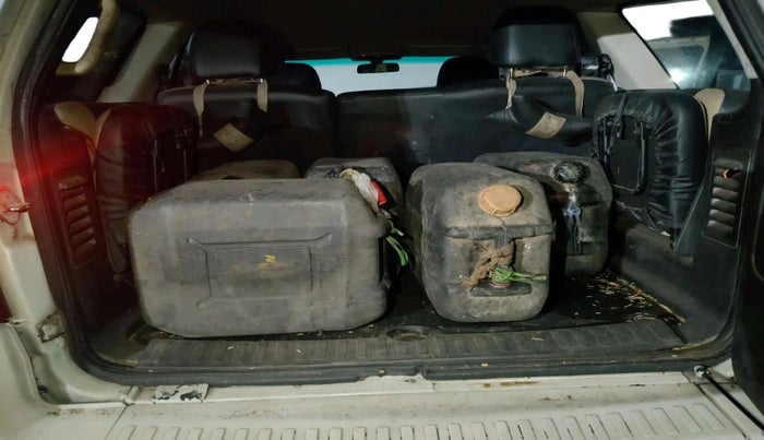 2014 Tata Safari Storme 2.2 LX 4X2, Diesel, Manual, 67,888 km, interior