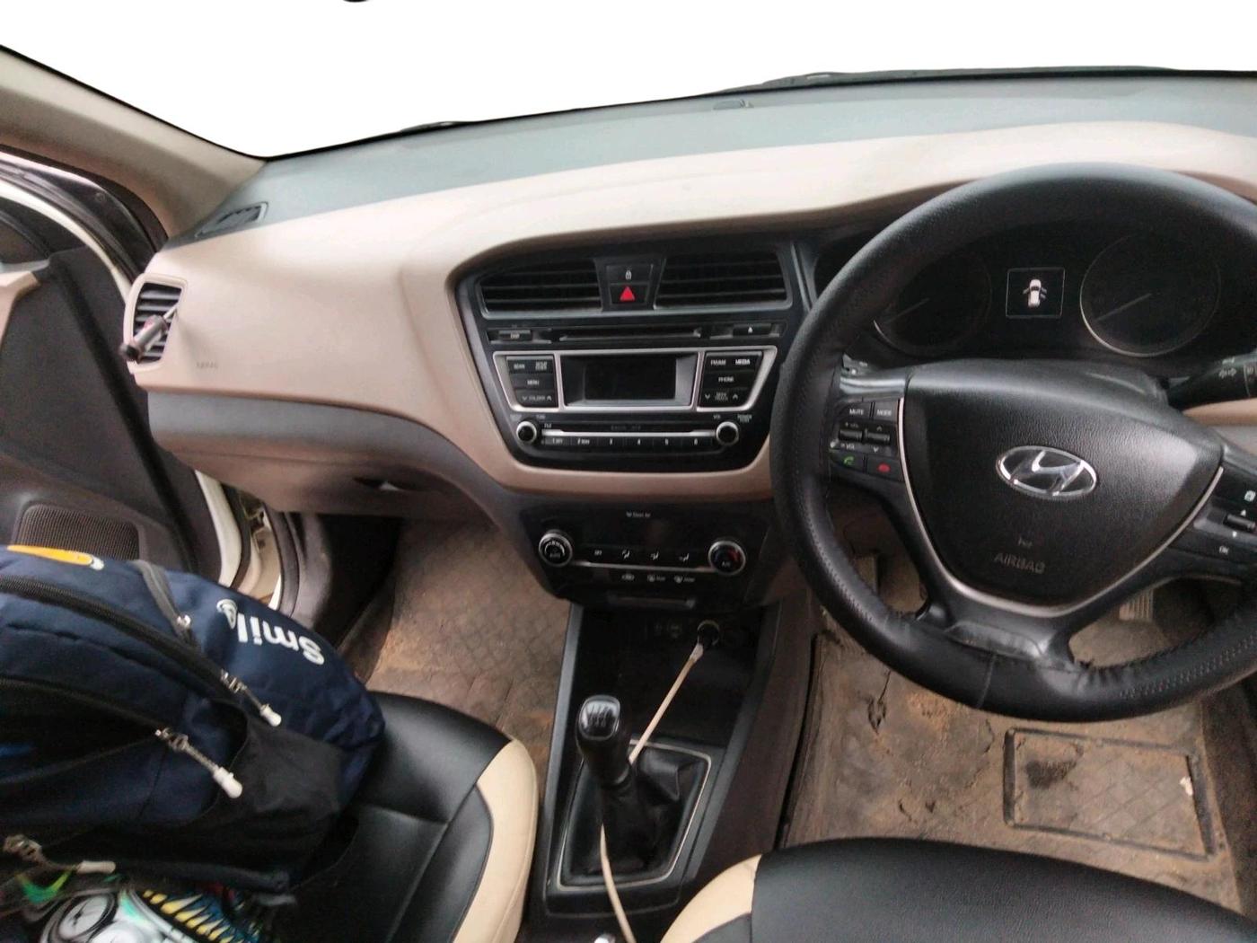 2014 Hyundai i20 ASTA 1.2, Petrol, Manual, 97,892 km, interior