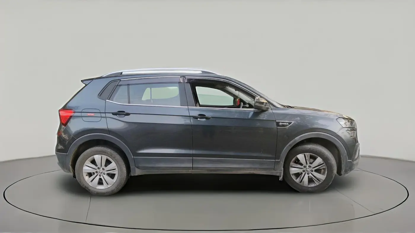 2023 Skoda KUSHAQ AMBITION 1.0L TSI MT, Petrol, Manual, 44,000 km, exterior